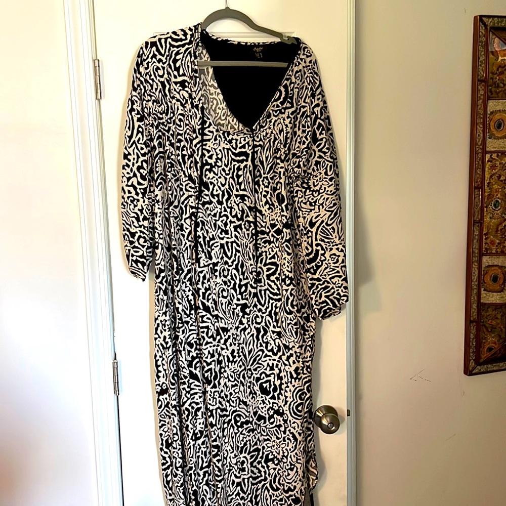 October Dress/cover-up Size XXL NWOT